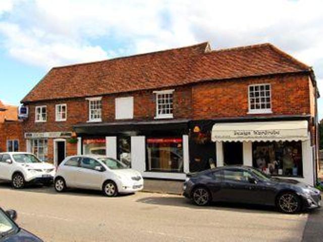 House for rent in Pouchen End, Hertfordshire