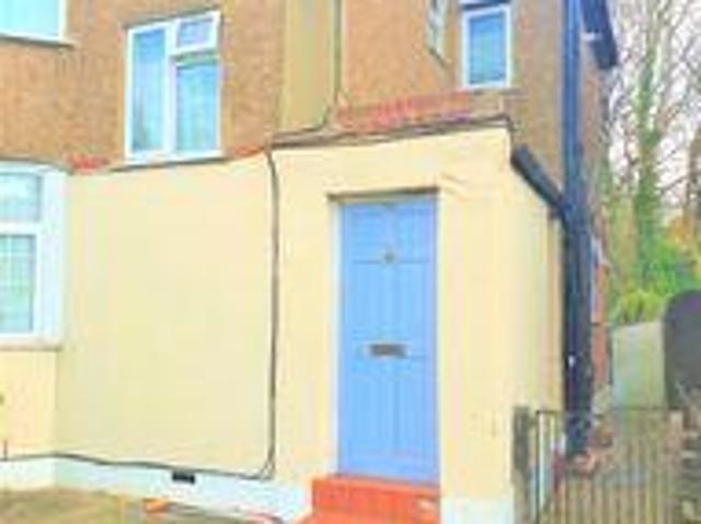 House for rent in London Borough of Hounslow, Greater London