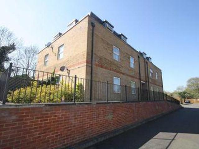 House for rent in Thames Ditton, Elmbridge