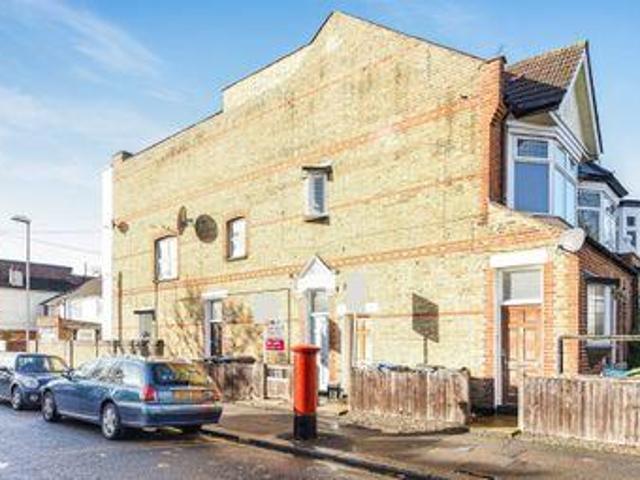 House for sale in New Malden, Greater London