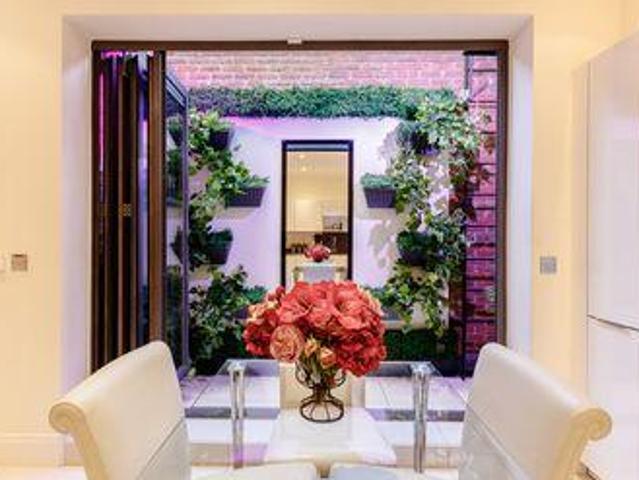 House for sale in Deepcut, Surrey