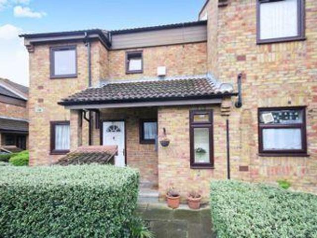 House for sale in Northolt, Greater London