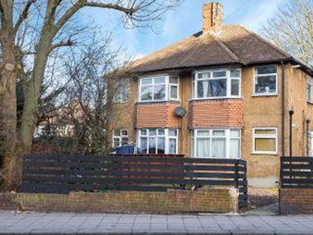 House for sale in London Borough of Ealing, Greenford