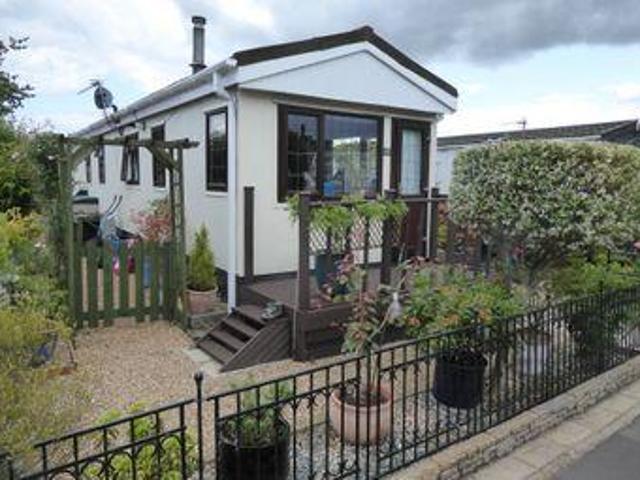 House for sale in Lower Halliford, Surrey