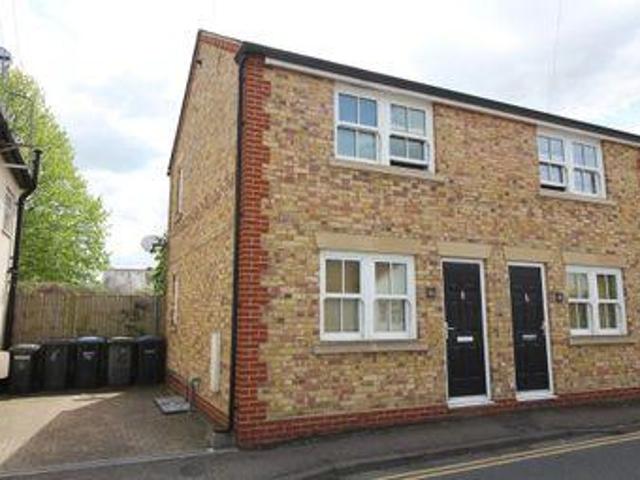 House for rent in Row Town, Surrey