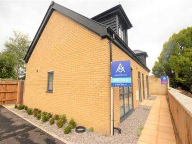 House for sale in Dunstable, Bedfordshire