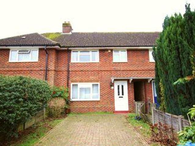 House for rent in Row Town, Surrey