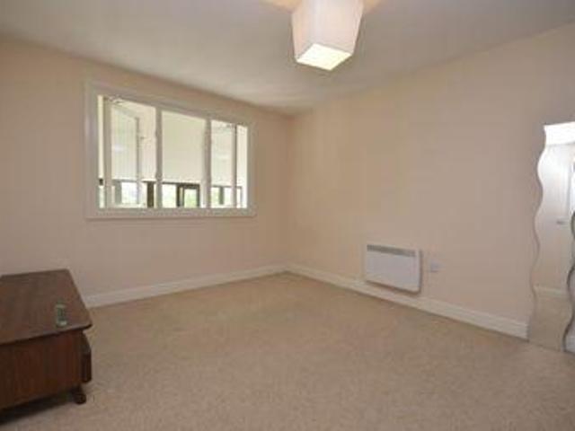 House for rent in Pouchen End, Hertfordshire