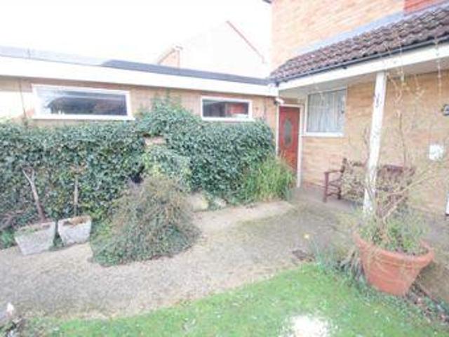 House for rent in Pouchen End, Hertfordshire