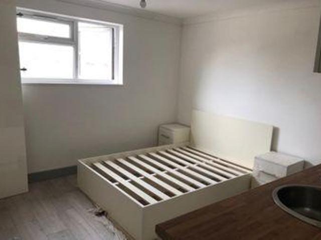 House for rent in Northolt, Greater London