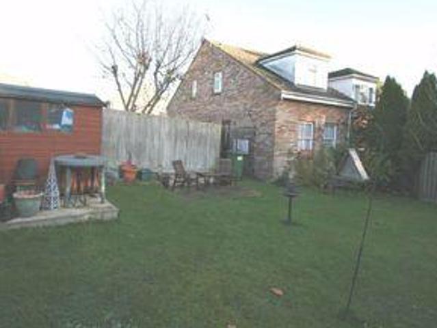 House for rent in Pouchen End, Hertfordshire