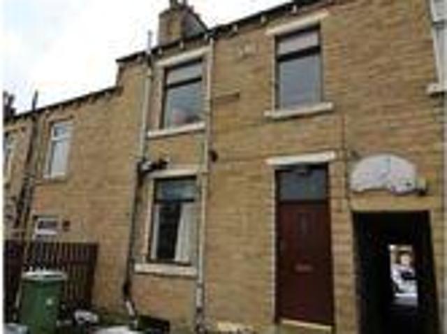 House for rent in Huddersfield, West Yorkshire