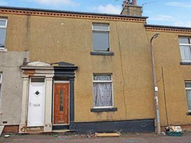 House for sale in Halifax, West Yorkshire