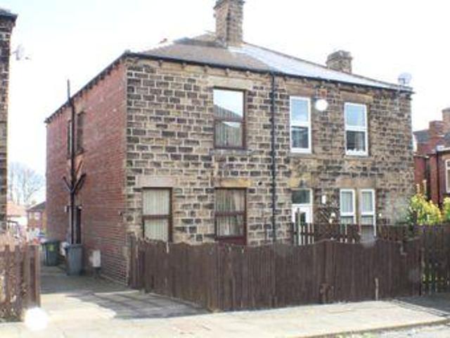 House for sale in Batley, West Yorkshire
