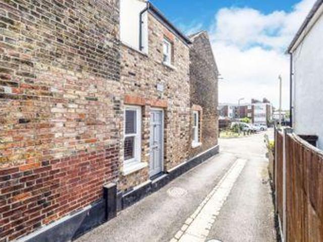 House for sale in Navestock Side