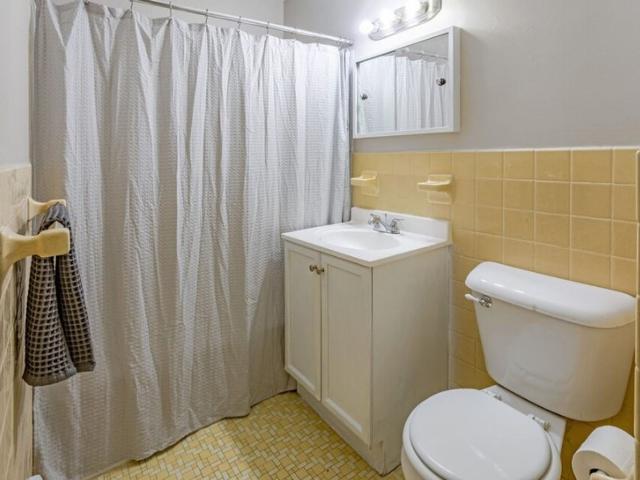 Apartment for rent in Roseville, Ramsey County