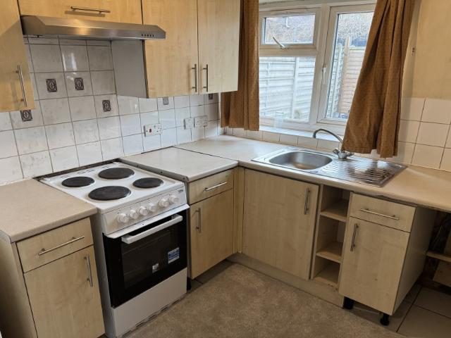 Studio for rent in London Borough of Croydon, Selhurst