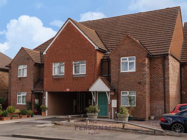 Apartment for rent in Epsom, Surrey