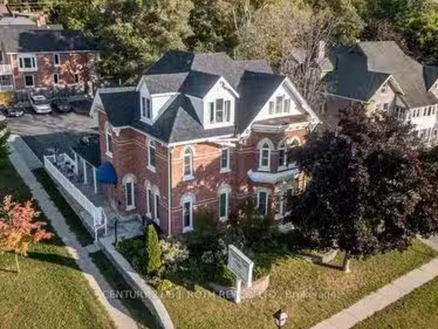 House for sale in Barrie, Central Ontario