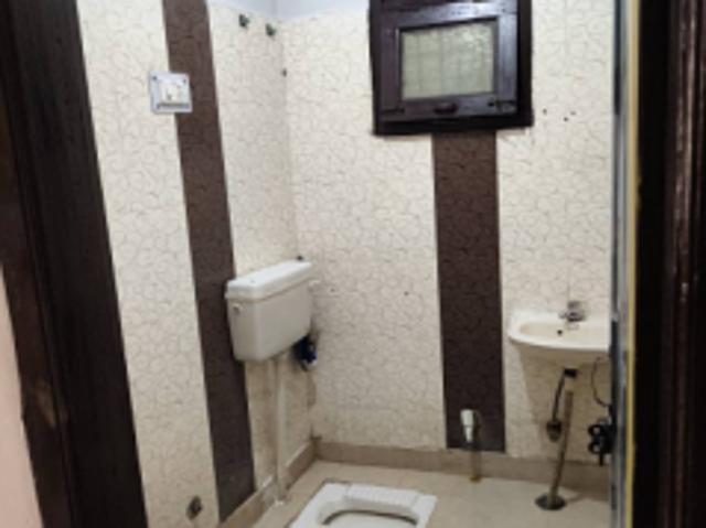 Flat for rent in Deri