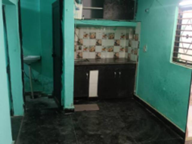 Property for rent in Deri