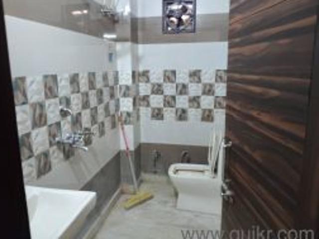 Property for rent in Deri