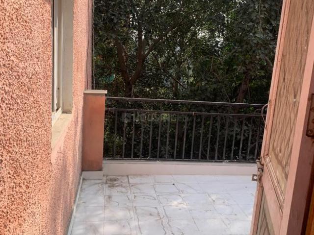 Flat for rent in Deri