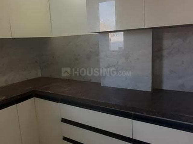 Flat for rent in Madya