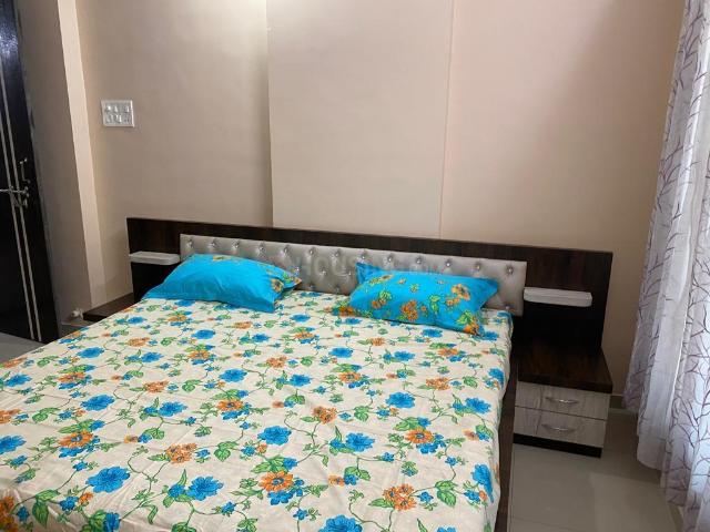 Flat for rent in Vapi, Valsad