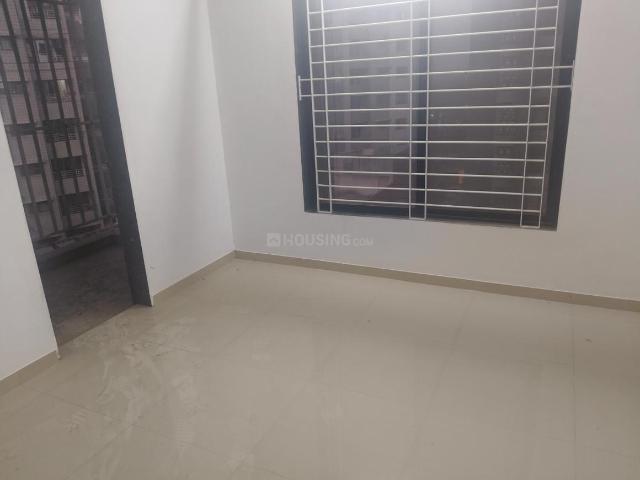 Flat for rent in Vapi, Valsad