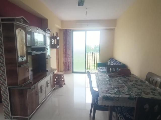 Flat for rent in Vapi, Valsad