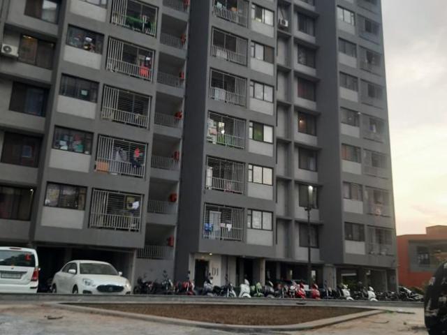 Flat for sale in Vapi, Valsad