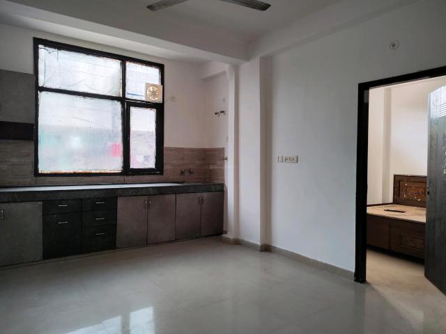 Flat for rent in South Delhi, Deri