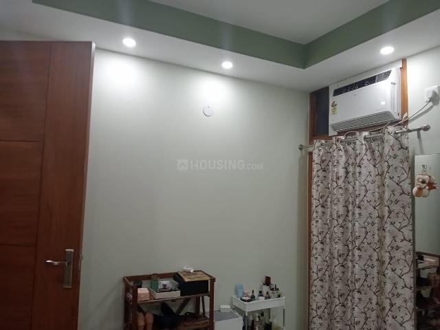 Flat for rent in South Delhi, Deri