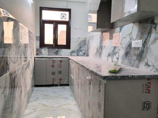 Flat for rent in South Delhi, Deri