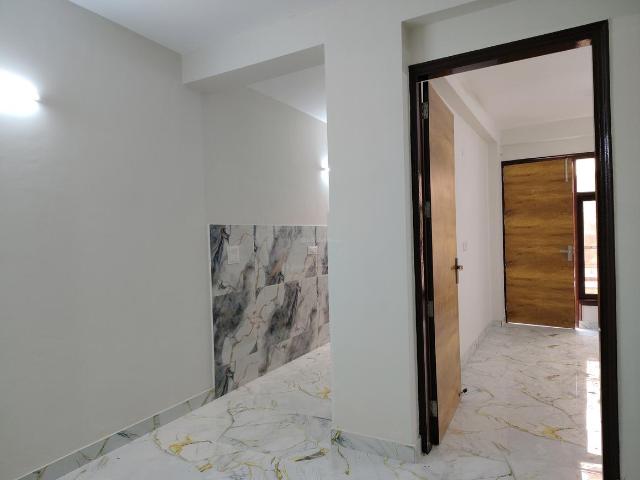 Flat for rent in South Delhi, Deri