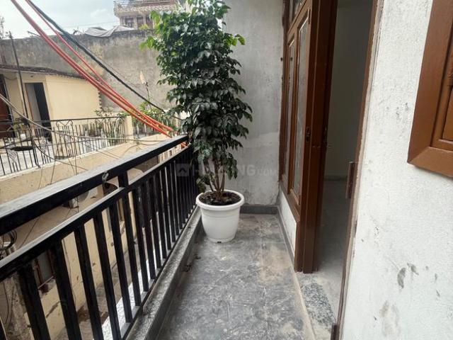 Flat for rent in South Delhi, Deri