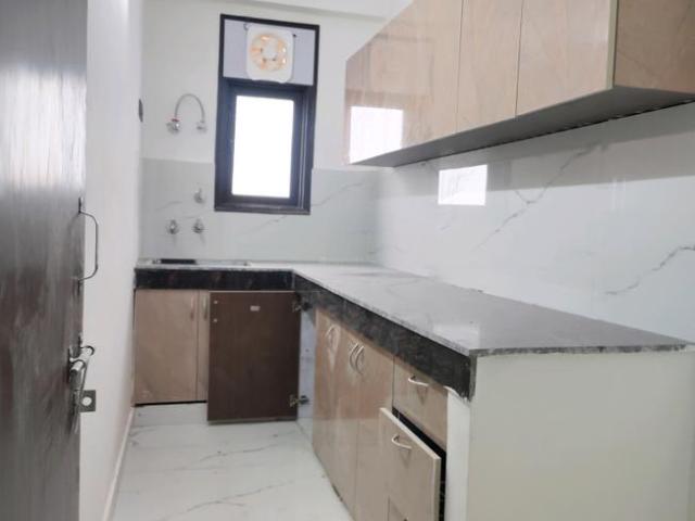 Flat for rent in South Delhi, Deri
