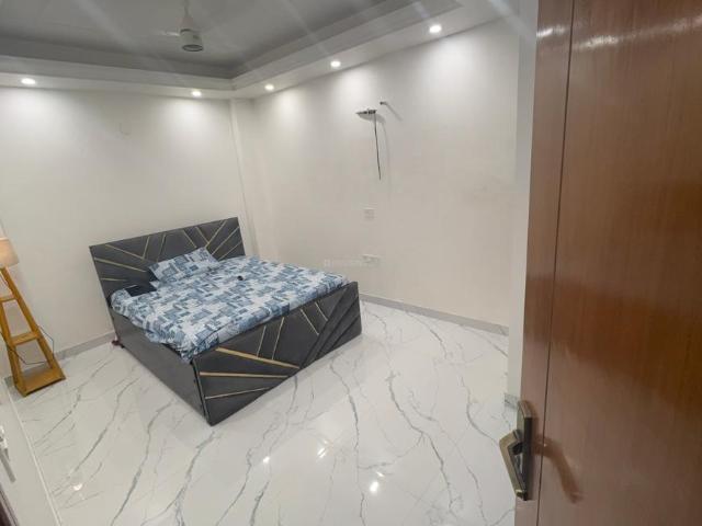 Flat for rent in South Delhi, Deri