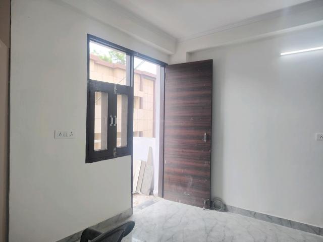 Flat for rent in South Delhi, Deri