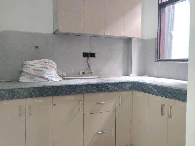 Flat for rent in South Delhi, Deri