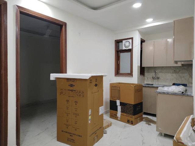Flat for rent in South Delhi, Deri