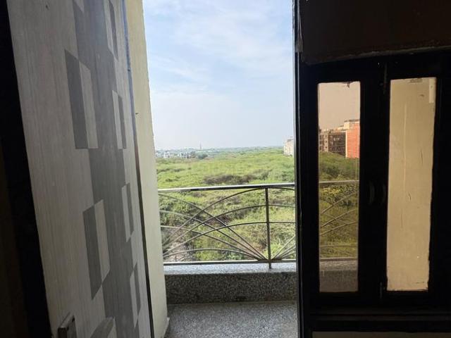 Flat for sale in South Delhi, Deri