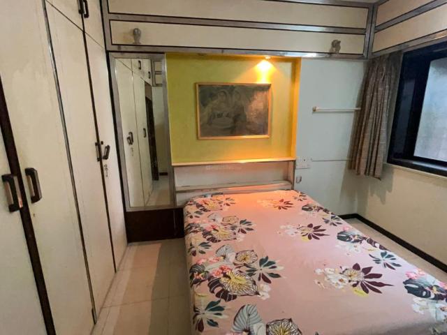 Flat for rent in Parel, Mumbai City District