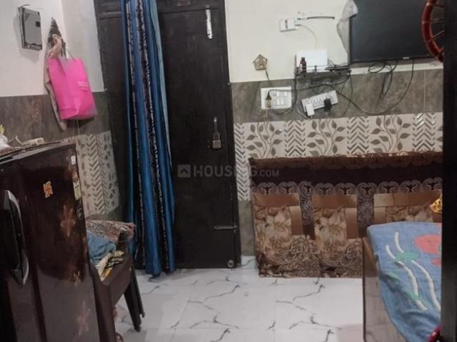 Flat for sale in North East Delhi, Deri