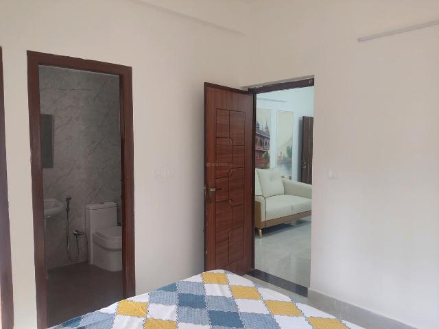 Flat for rent in Domlur, Bengaluru