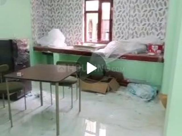 Flat for rent in Deri