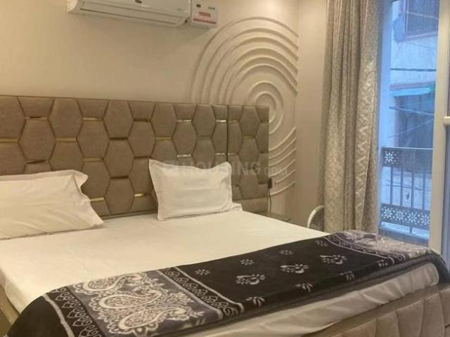 Flat for rent in South Delhi, Deri