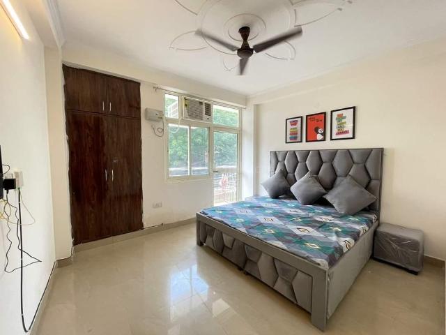 Flat for rent in South Delhi, Deri