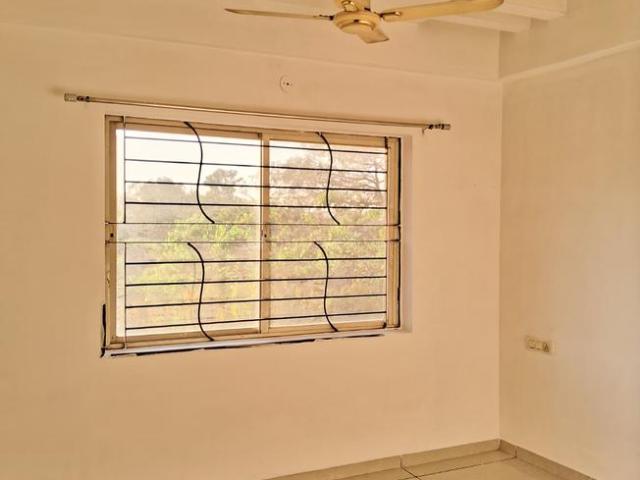 Flat for rent in Madya